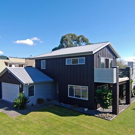 Zodiac Bay Lake Retreat Rotorua Ngoại thất bức ảnh
