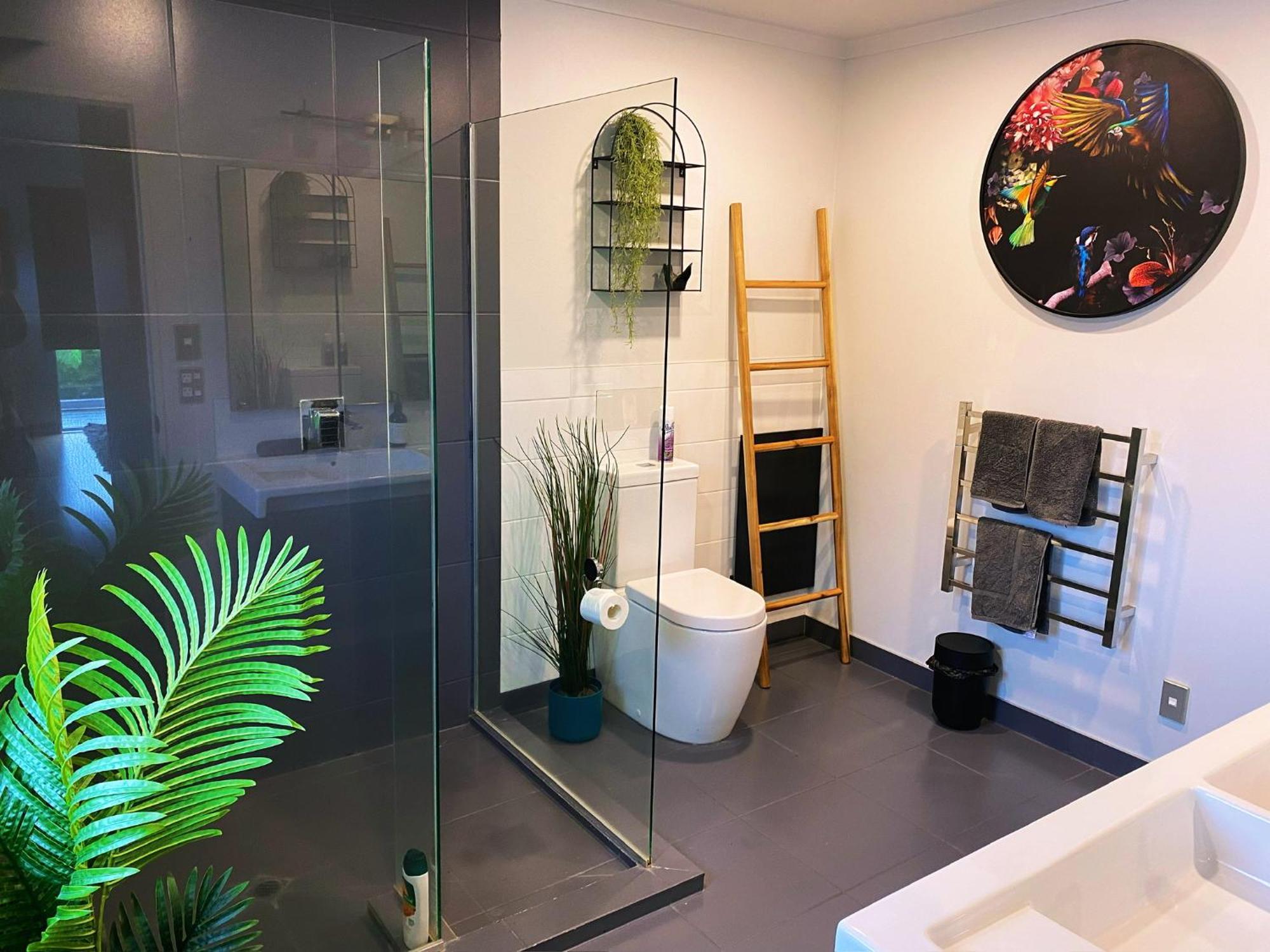 Zodiac Bay Lake Retreat Rotorua Ngoại thất bức ảnh