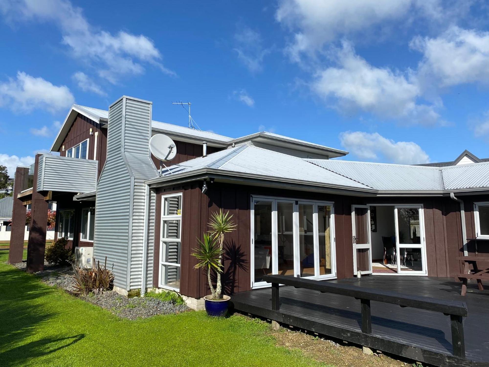 Zodiac Bay Lake Retreat Rotorua Ngoại thất bức ảnh