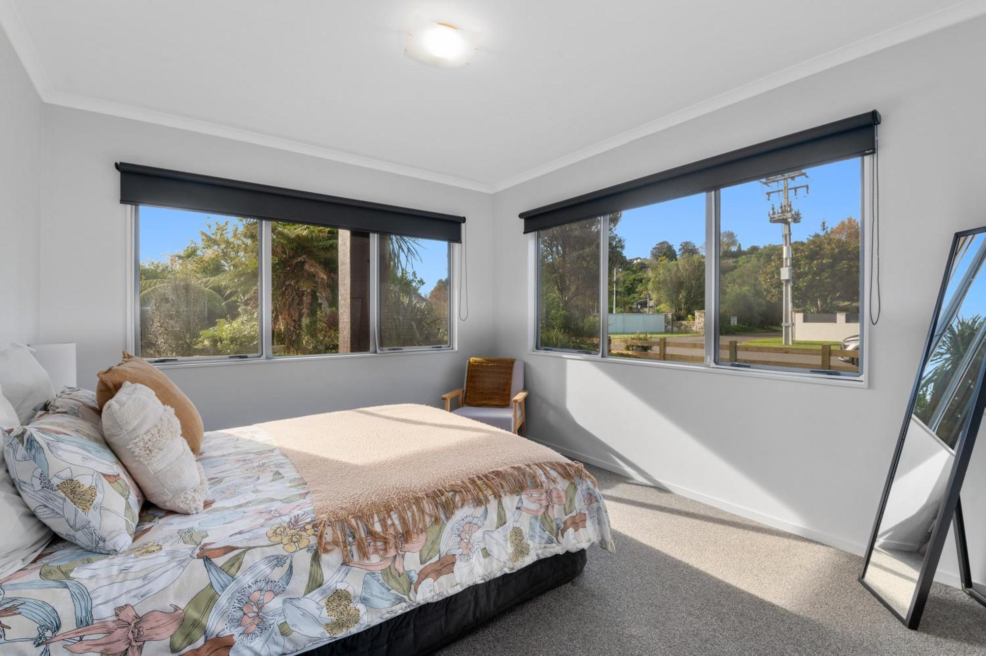 Zodiac Bay Lake Retreat Rotorua Ngoại thất bức ảnh