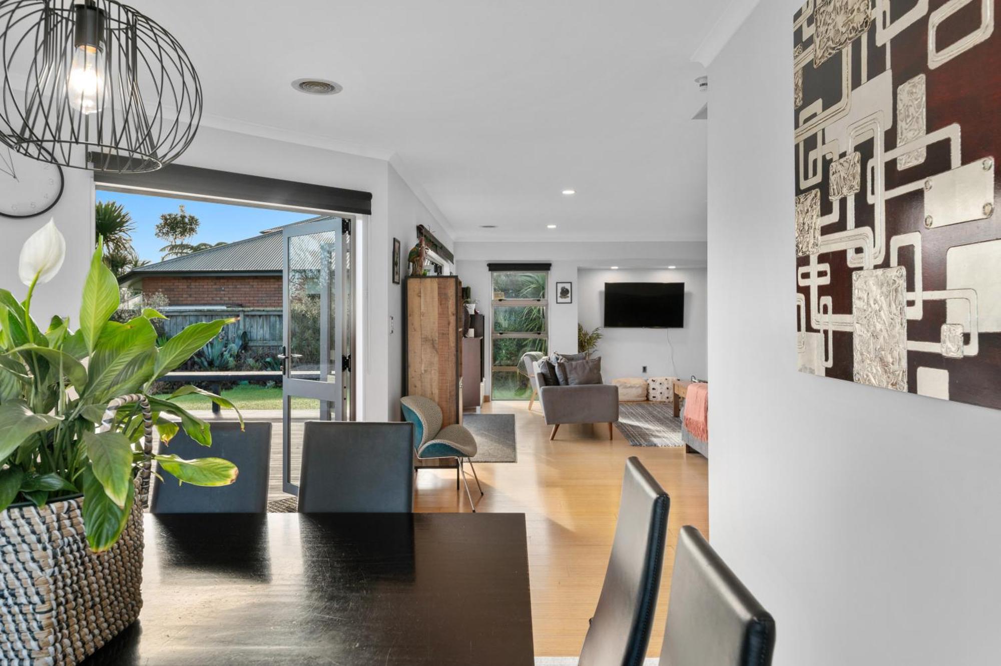 Zodiac Bay Lake Retreat Rotorua Ngoại thất bức ảnh