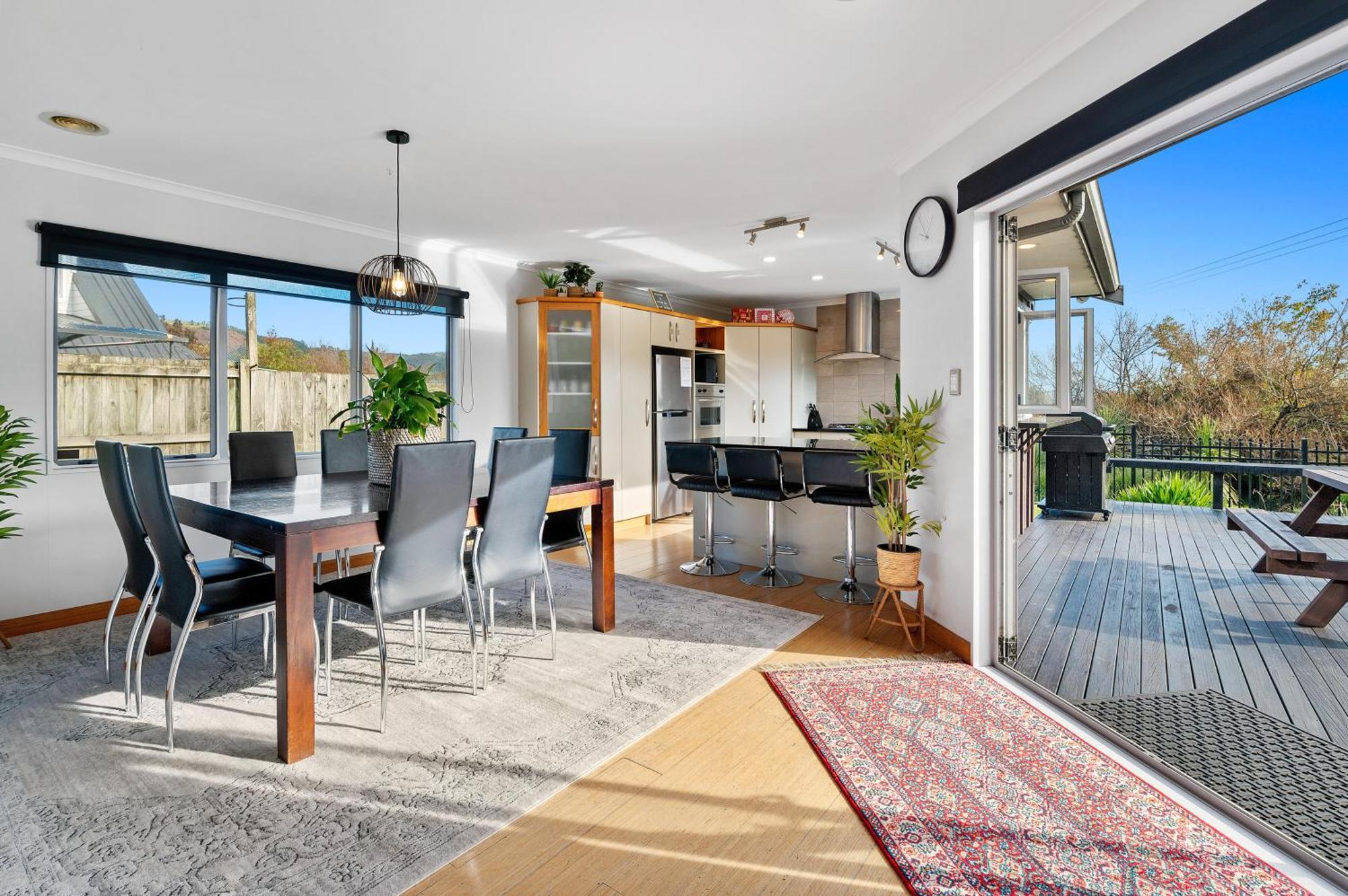 Zodiac Bay Lake Retreat Rotorua Ngoại thất bức ảnh