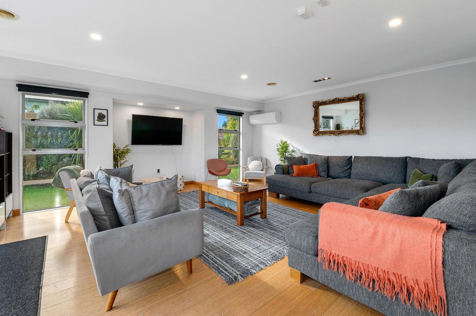 Zodiac Bay Lake Retreat Rotorua Ngoại thất bức ảnh
